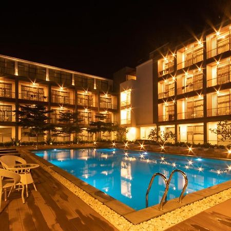 Regent Hotel Myeik Esterno foto